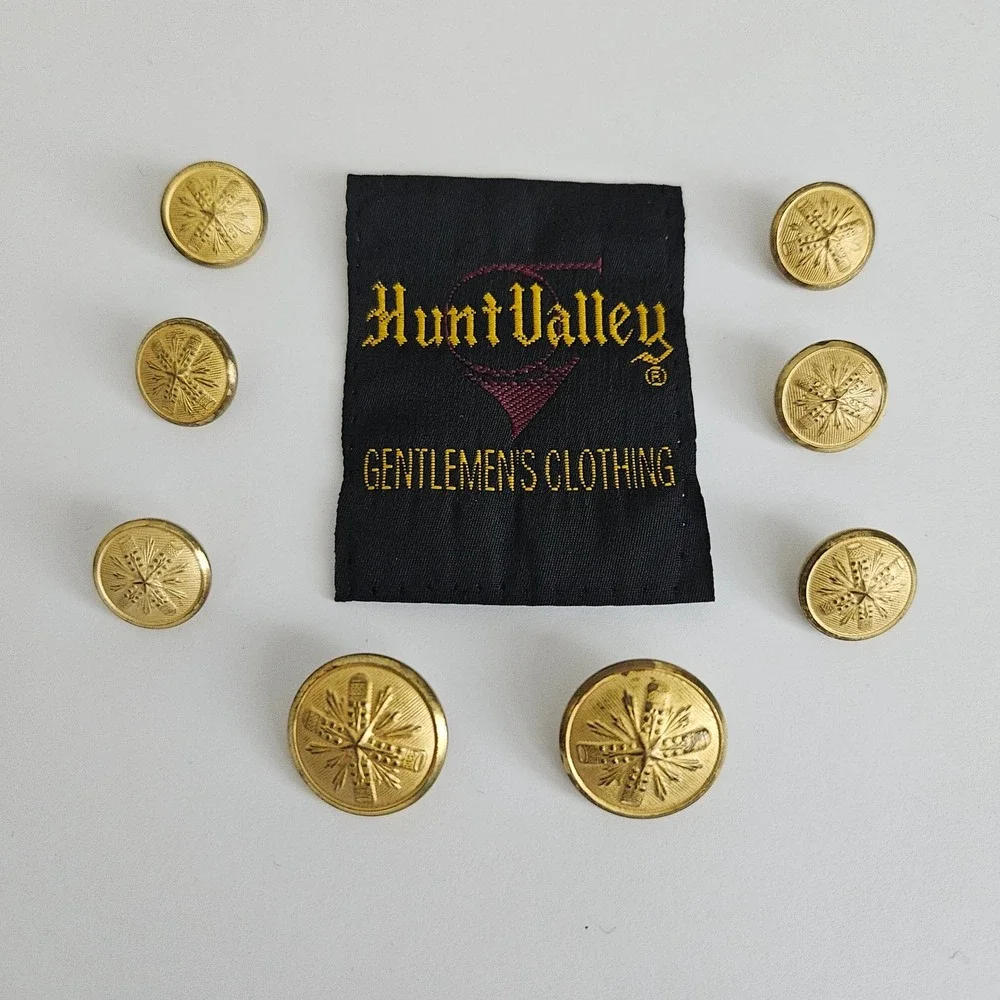 Hunt Valley Gold Tone Blazer Replacement Button Set of 8 Metal Embossed‎ Vintage